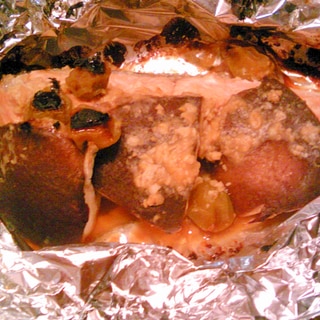 鮭・玉ねぎ・シイタケのホイル焼き、梅味噌・生姜風味